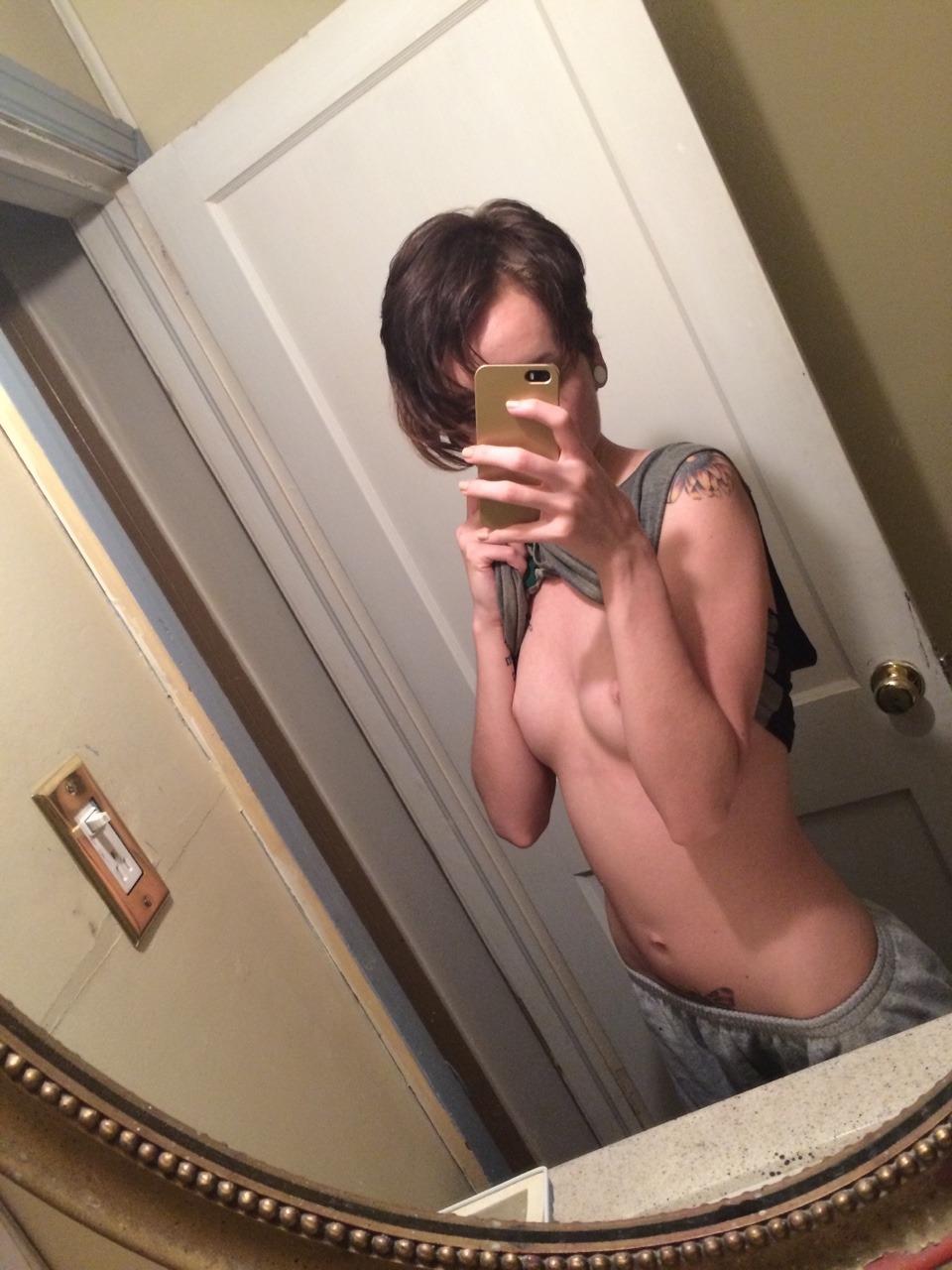 i-hate-the-beach:  http://salvadordaddy.tumblr.com