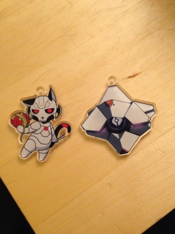 Eikuuhyoart:  My Kitty Ultron And Ghost Clear Acrylic Charms Came, Yaaaaay!! They