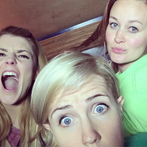 ihartgracehelbig:  thecarolinebelle:Stop it.  Friendship goals