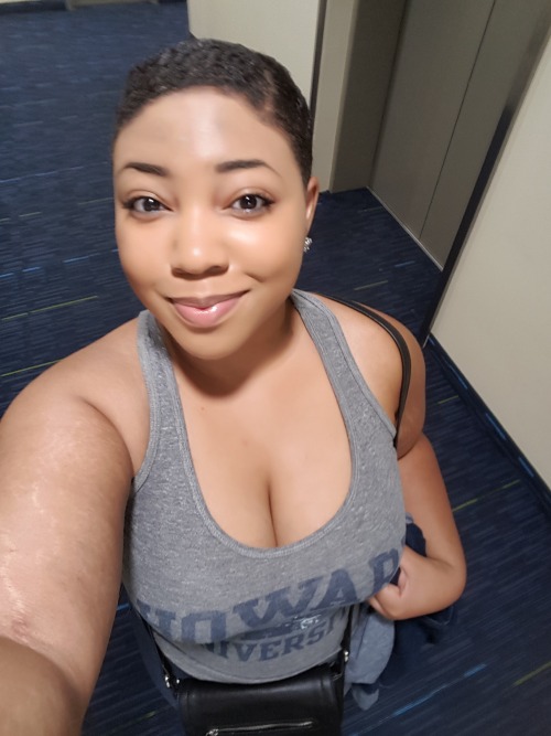 brianadeshe:  blkdaria:  I was tagged by @callherjulie @definitivedissonance and @tallawahh for selfies  I tag whoever wants to do it lol just tag me when you do and I’ll reblog  👀 👀 😍😍😍
