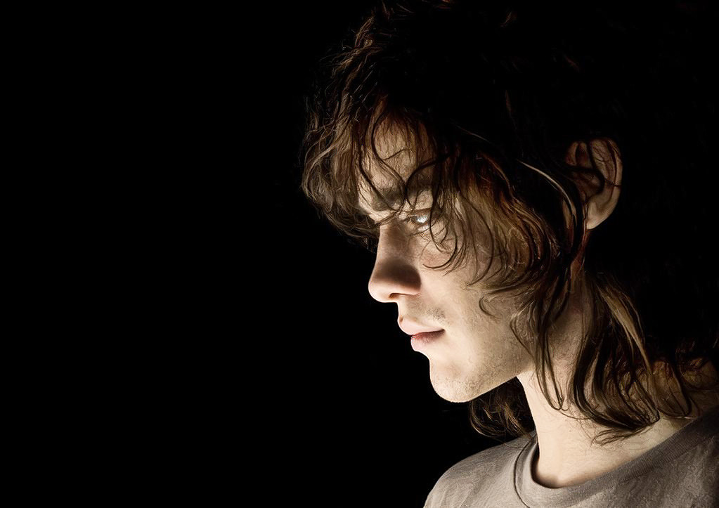 mysterydisease:  Andrew VanWyngarden Photographed by Stefan Schmid, 2008.
