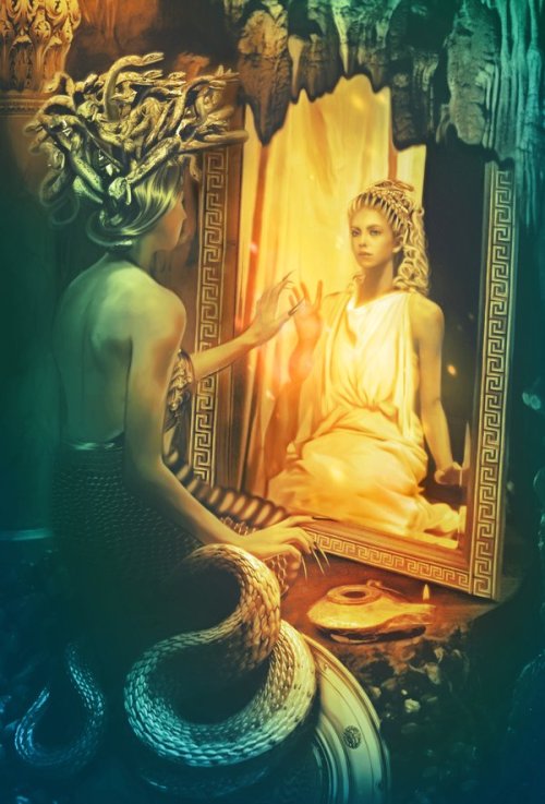 mererecorder:Gorgon Medusa. Mirror of memory by *LiliaOsipova