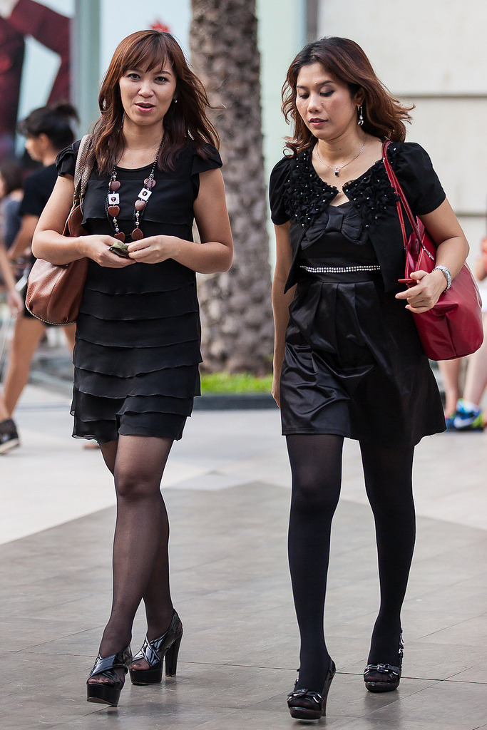ohiohosewolf:  6/11 Asian candid PH