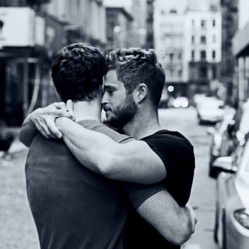 A blog about gay love and intimacy.. and a little 