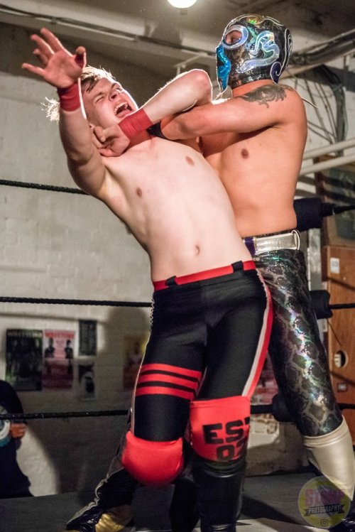 sadowrestler: CLASSIC JOBBER JOE NELSON SUFFERING AGAIN….. Love seeing cute lil Joe Nelson su
