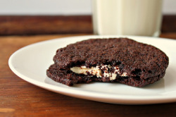 forevernomz:  Homemade Oreos by milkandhoney2012 on Flickr. 