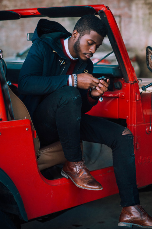 ohthentic:  blackfashion:  Roland, 20, MD. IG: @raat_fashion  Ohthentic 