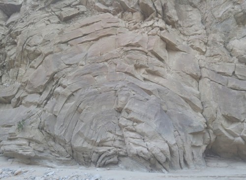 iamthepulta:LOOK AT THIS FOLD OMG JUST LOOK AT IT LOOKLOOK ITS BEAUTIFUL MY BBYFolded sediments in A