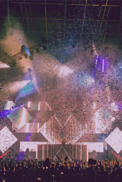 rave-nation:   Calvin Harris at the Odyssey