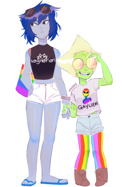 vivinu:  For @jman66671 who asked for Lapis and Peri in gay pride clothing I’m open to drawing suggestions, so if you have an idea feel free to leave me an ask 