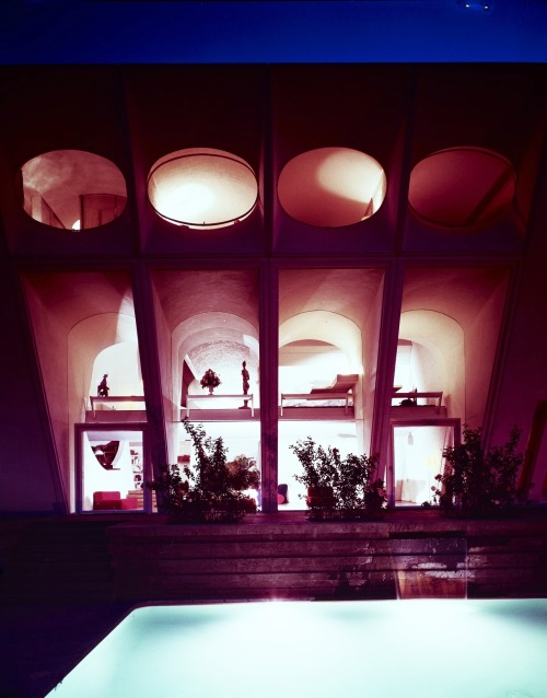 phdonohue:  Hernández House, Agustín Hernández Navarro, Mexico City, Mexico, 1973 – Julius Shulman