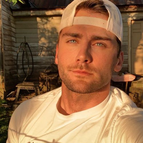 fitaestheticguys:  I love fagging-out to