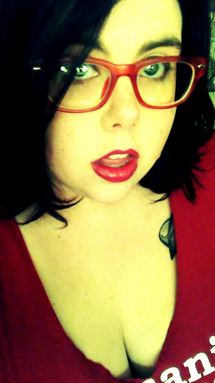 lethbridgelover:   xoxo  Did i mention…. Boobs?