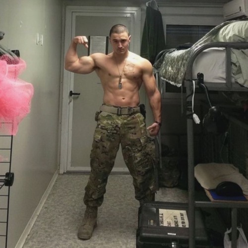 hyper-masculine:    ► HYPER-MASCULINE ♂ ◄ [page]♂ ♂♦ Hyper-Masculine ARCHIVE ♦ [all pics]    