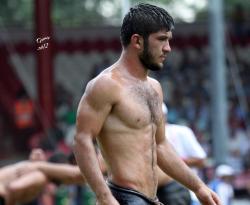 hairyturkishgaymachos:  Young oil wrestler 