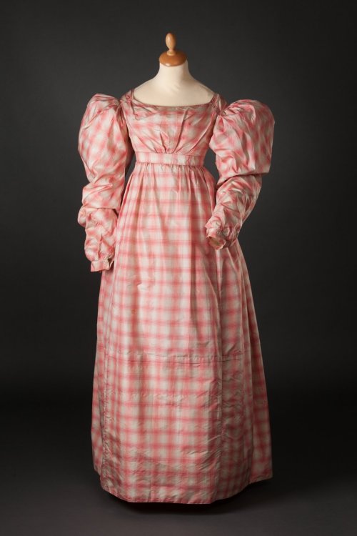 Afternoon dress ca. 1828From Tessier & Sarrou