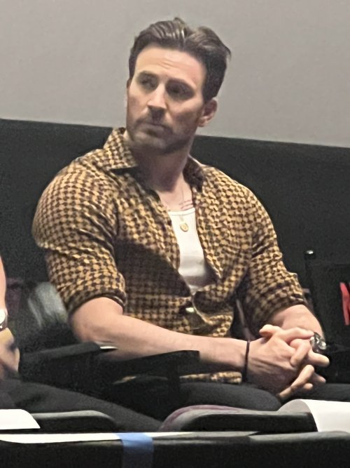 Chris Evans Giving Sex Hair Vibes