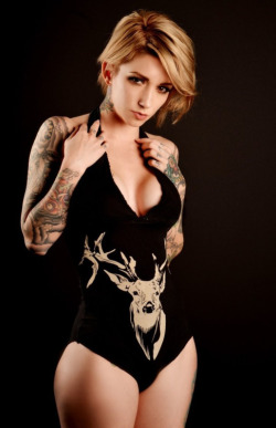 inkontits:  More here http://fantasticbodyart.tumblr.com