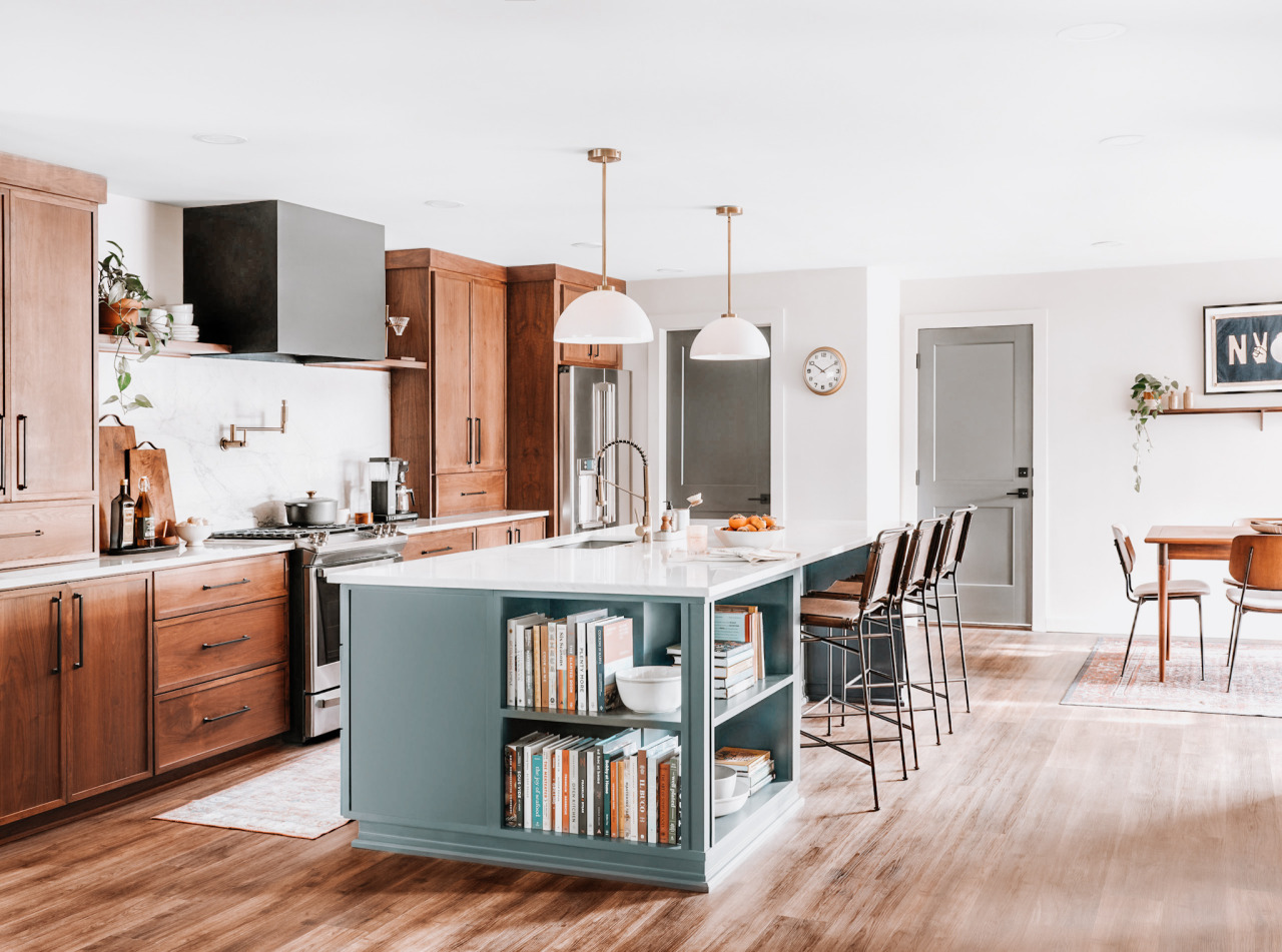 Fixer Upper Blogger Slow Dancing In A Shiplapped Room