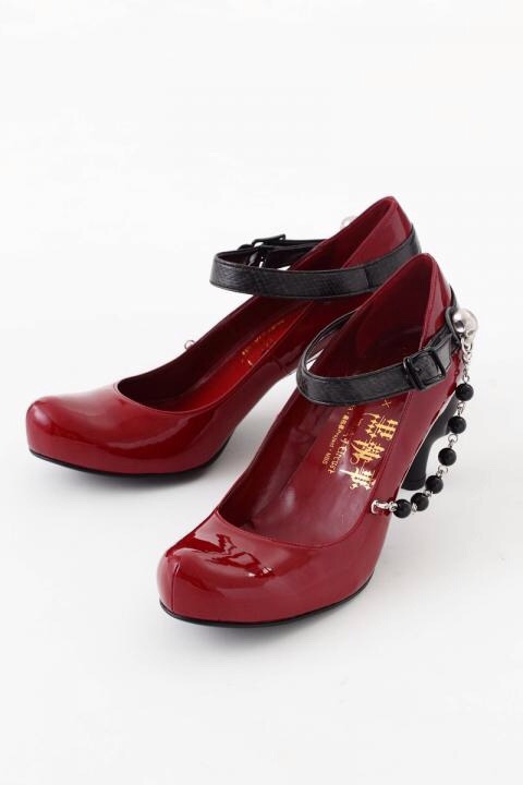 funtomscandy:  Kuroshitsuji x TyakeTyoke Shoe Collaboration 2014 vs 2015