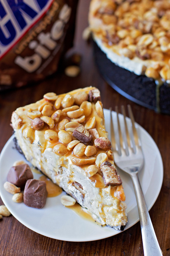 foodffs:  NO-BAKE SNICKERS CHEESECAKEReally nice recipes. Every hour.Show me what