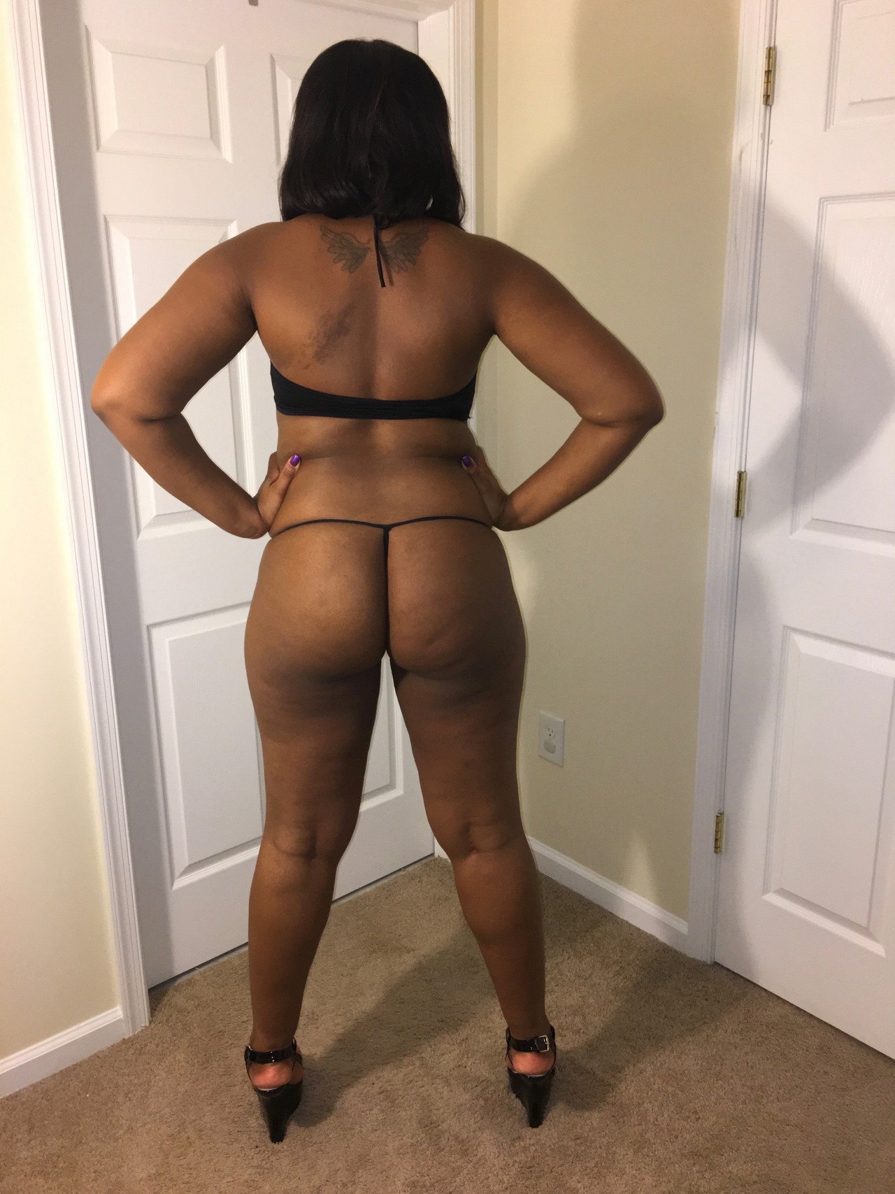 ablackthot:Booty Meat