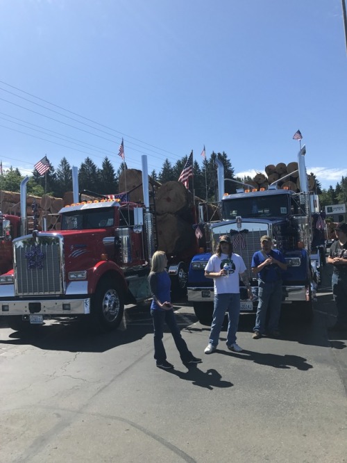 4th of July parade in Forks, WA. Best parade on the peninsula , love doing this parade every year with the Marine Corps League 🇺🇸🇺🇸