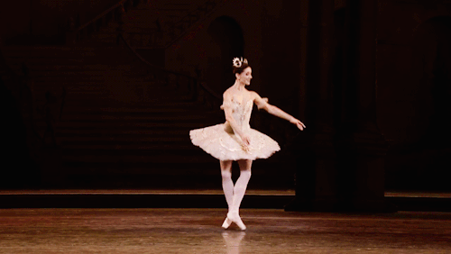 enchanted-keys: Marianela Nuñez in Sleeping Beauty (Royal Ballet)