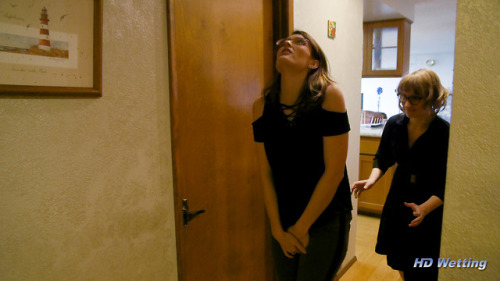Source: HDwetting.comLyra plays a prank that results in Sosha peeing her pants, but in the end, they