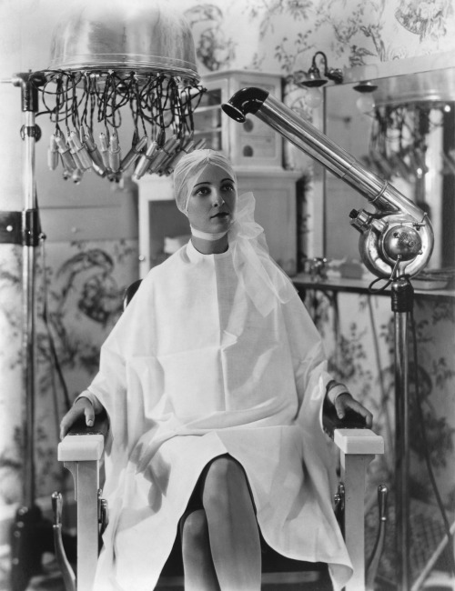 vintageeveryday:Vintage Beauty Salons – Hilarious photos of the early hair dryers from between the 1