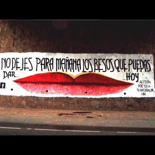 accionpoeticaamerica:  Acción poética Tegucigalpa