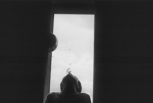 faultyclockwork:  The spectral black and white photography of Li Hui. 
