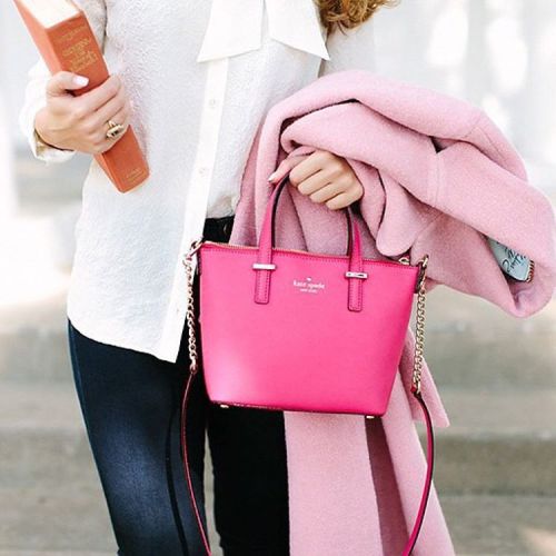 This @katespadeny bag is actually my latest obsession. #want #greedy #katespade #handbang #pink #kat