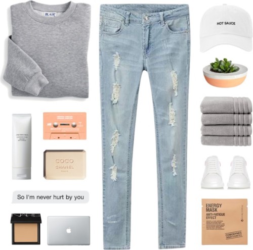 k e e n a n by thenewgirl3 featuring grey bath towels ❤ liked on PolyvoreBlair crewneck sweatshirt, 