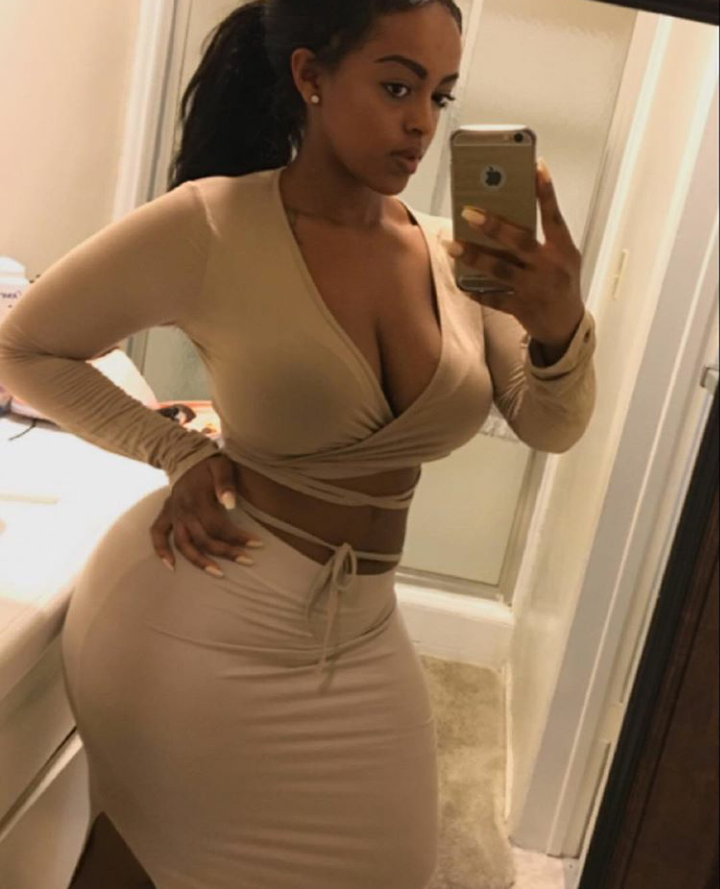jazziedadd:  SexyGorgeous &amp; Bustin'Loose Titties…  Ms MsrTaye…. 😍