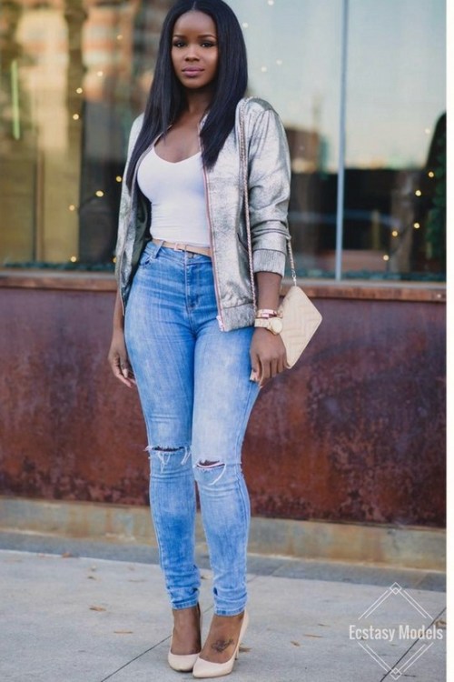 ecstasymodels: Autumn BomberJacket /Jeans/ Bag: Zara ,  Sunglasses: Dior ,  Pumps: Steve MaddenPhoto