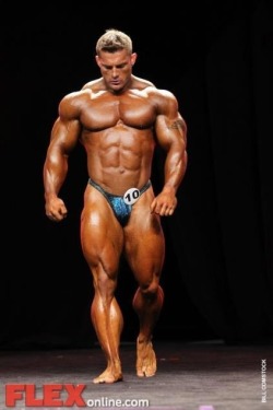 muscle-nerd:  Flex Lewis 