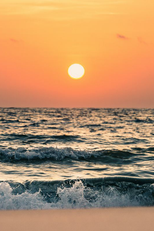 ilaurens:  Untitled - By: (d3sign) - (Website 1) - (Website 2)