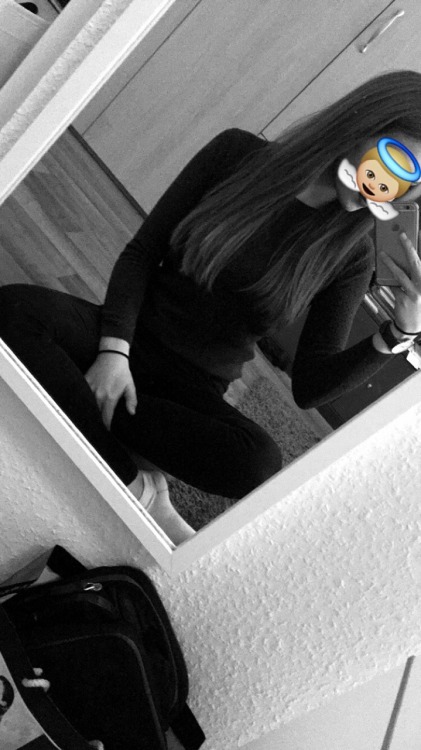 mood-you:  “Ich bin dein Schutzengel, ich nehme dich in Schutz, Engel.” 