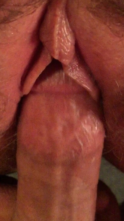 thevirginiawife: Who wants to cum play? But no condoms allowed!!!!