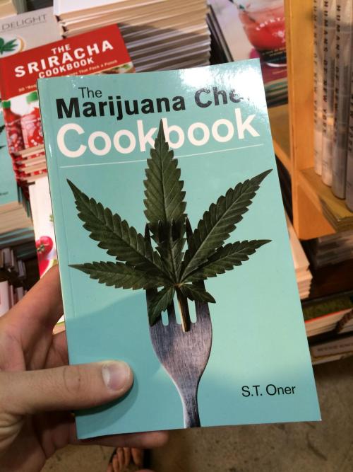 benw-love: reddlr-trees: The author is what really gets me Could be the Lazy Ass Stoner !!