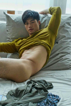 mascbttm4azn:  towango0820: dean-asianhunks:  Kwan Wai Kin ^^ 11        0808-2018      毛が丁度良い。  Simply hot!