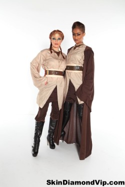 irishgamer1:  Two lesbian Jedi’s on their