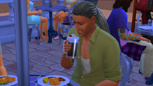 Sage may hate pancakes, but he’s enjoying his root beer float!! 