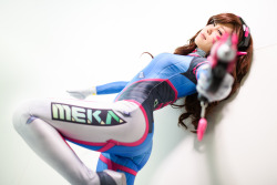 miyuki-cosplay:  Cosplayer: Miyuki Cosplay Character: DVa Series: Overwatch Photo Credits: 1- Ken Tan 2,5 - Minotaur Photography 3,4 - Masamune Photography 