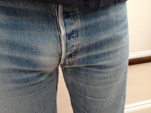 chriswilliamscowboy:Real men flaunt it…