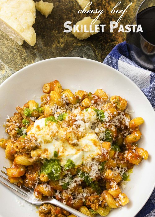 justalittlebitofbacon:Skillet Pasta with Ground Beef, Ricotta, and Pesto is a great one-pot meal tha