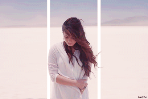 lovato-1direction:        “Pare de chorar e enxugue essas lágrimas. É hora de voltar a luta novamente. A vida é cheia de surpresas.” —  Bon Jovi                   