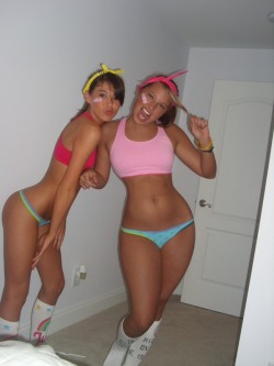 Teeny-Girls-Images:  Neon Party.