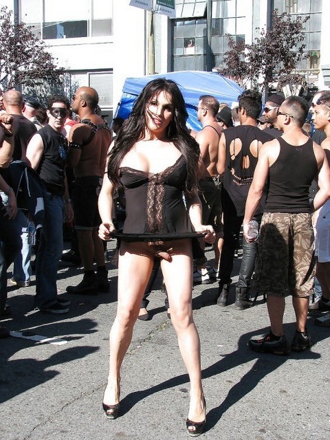 50shemales:  Find a shemale sex partner: http://bit.ly/1TXfdgc